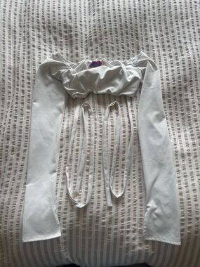 Edikted White Long Sleeve Crop Top